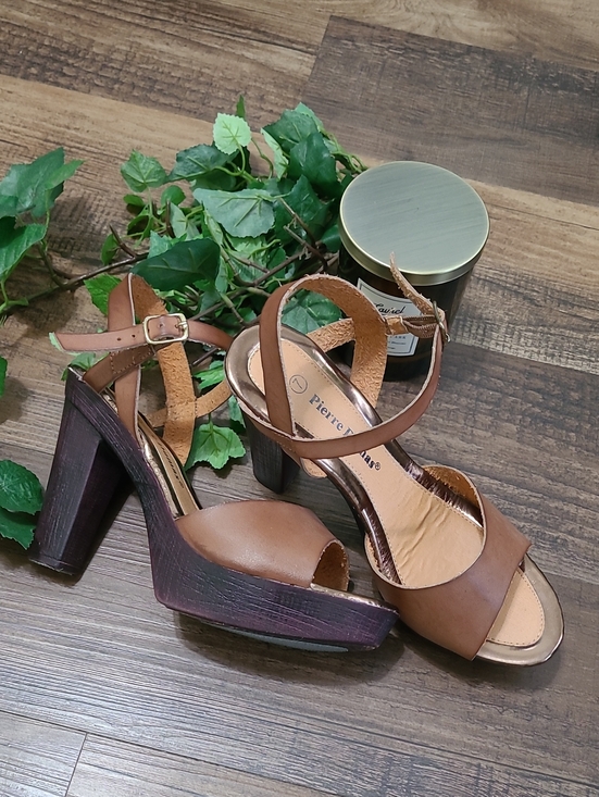 Pierre Dumas Shoes - Brown Leather Platform Heels